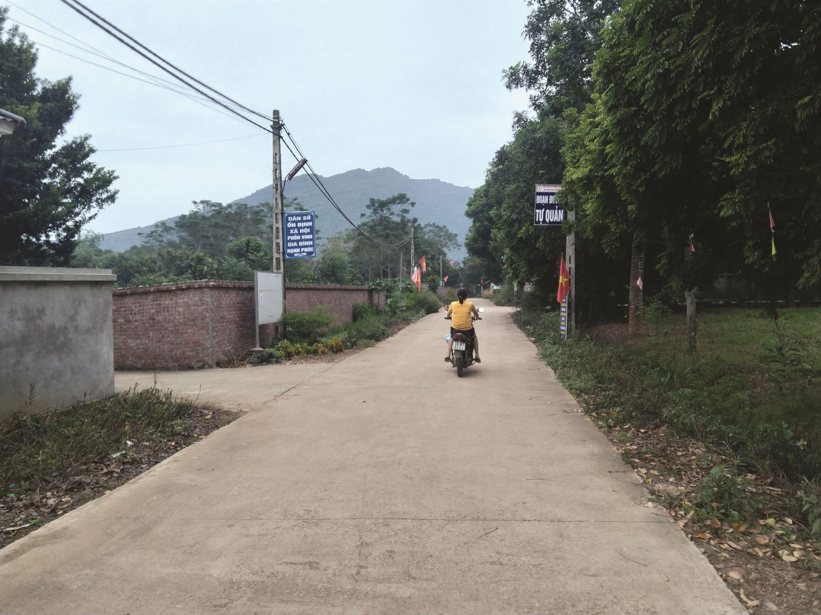 Đá Chông - thôn không ma túy ở xã Minh Quang