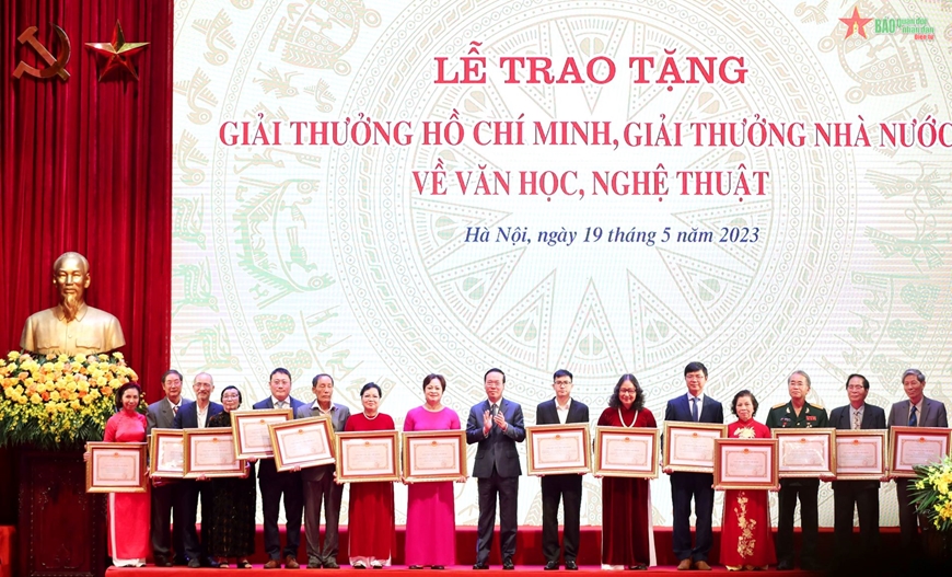Tạm ứng kinh phí để kịp thời chi trả tiền thưởng Giải thưởng Hồ Chí Minh, Giải thưởng Nhà nước về VHNT