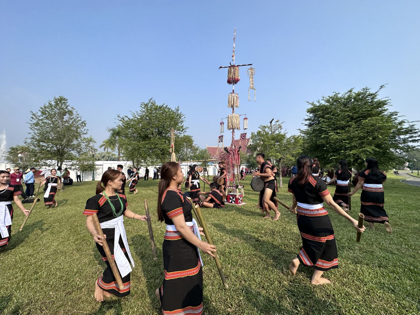 Độc đáo nghi thức Lễ cúng máng nước (Tết máng nước) của đồng bào Ca Dông, huyện Nam Trà My, tỉnh Quảng Nam 