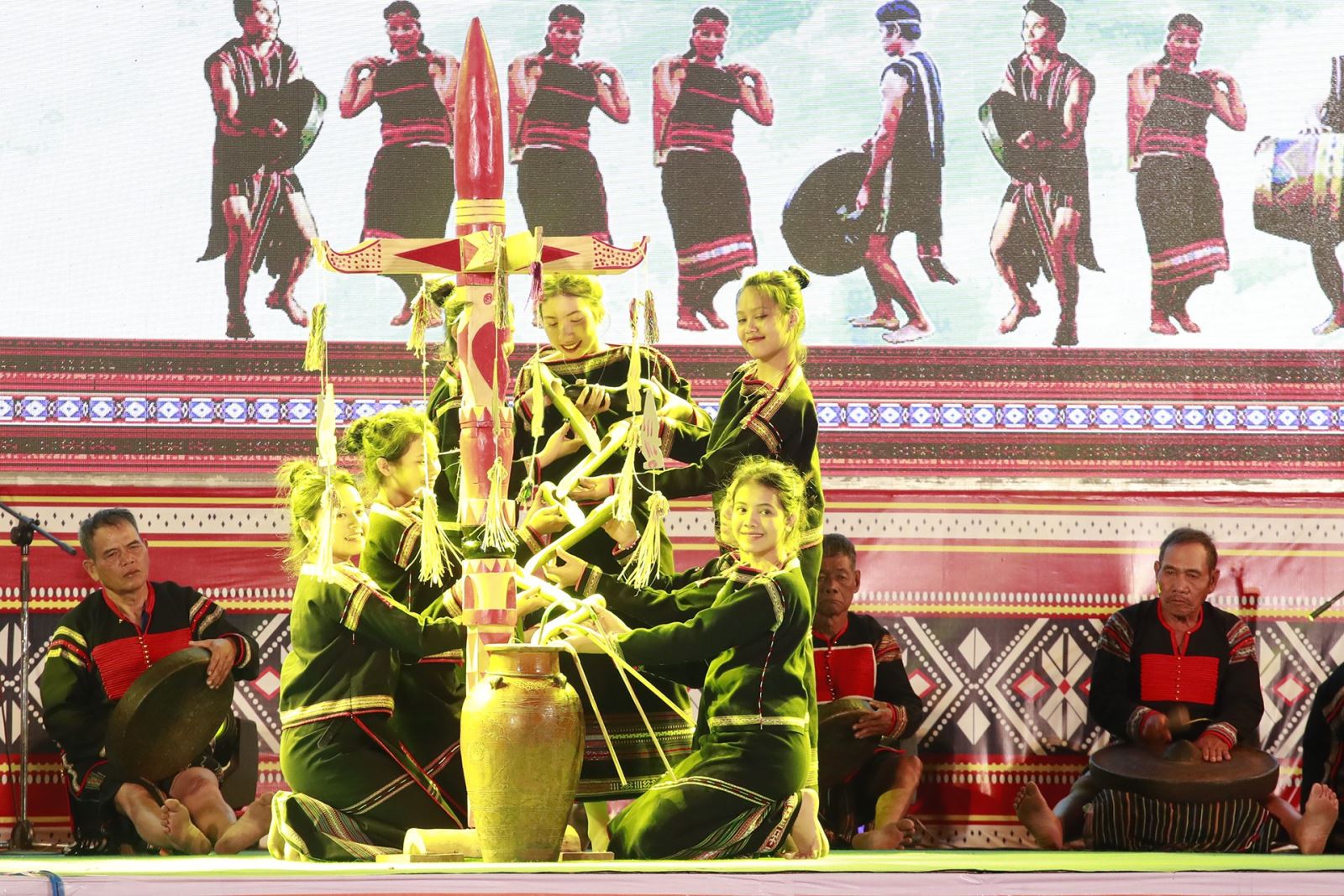 Đắk Lắk: Tổ chức nhiều hoạt động văn hóa, nghệ thuật mang đậm nét đặc trưng của cộng đồng các dân tộc thiểu số